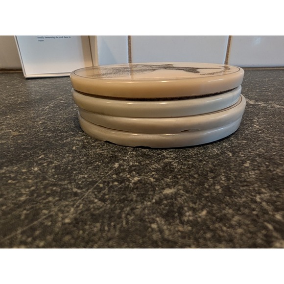 Vintage Australian Wildlife Coasters Set of 4 Kangaroo Crocodile Cork Back 4" - Picture 6 of 8